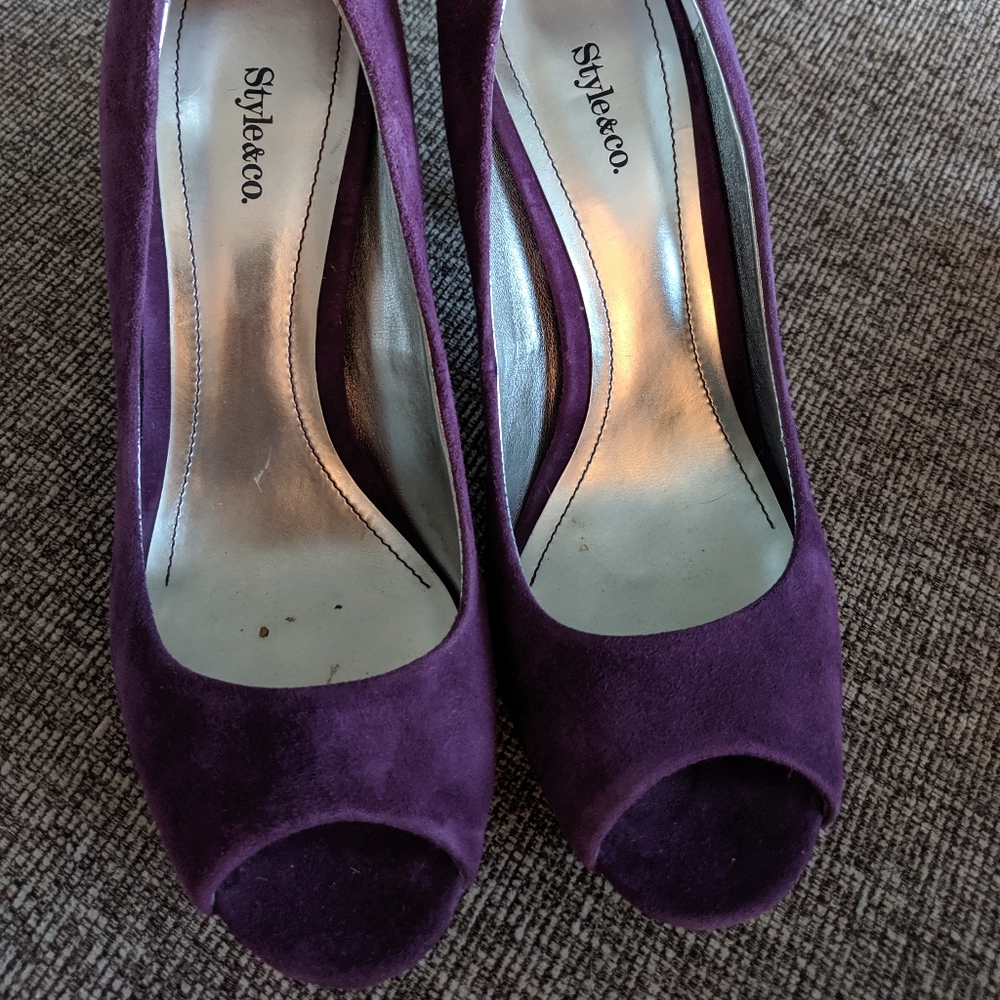 Open toe purple heels